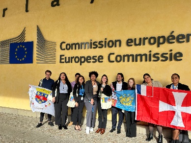 ⚫️2 représentantes de #WallisetFutuna à la découverte des institutions européennes.
Le Territoire des îles Wallis et Futuna est admirablement représenté par Aurélie.S et Sonia.P qui ont intégré la seconde édition du réseau jeunesse «OCT Youth Network»⤵️
wallis-et-futuna.gouv.fr/Actualites/Deu…