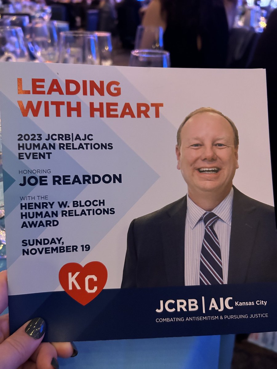 JulieKBrewer's tweet photo. Lovely evening honoring Joe Reardon at the JCRB/AJC Human Relations Award Dinner tonight. Enjoyed spending time with Rep. Mari-Lynn Poskin and her husband David. ⁦@JCRBAJC⁩ https://t.co/e9jsJwQxcZ
