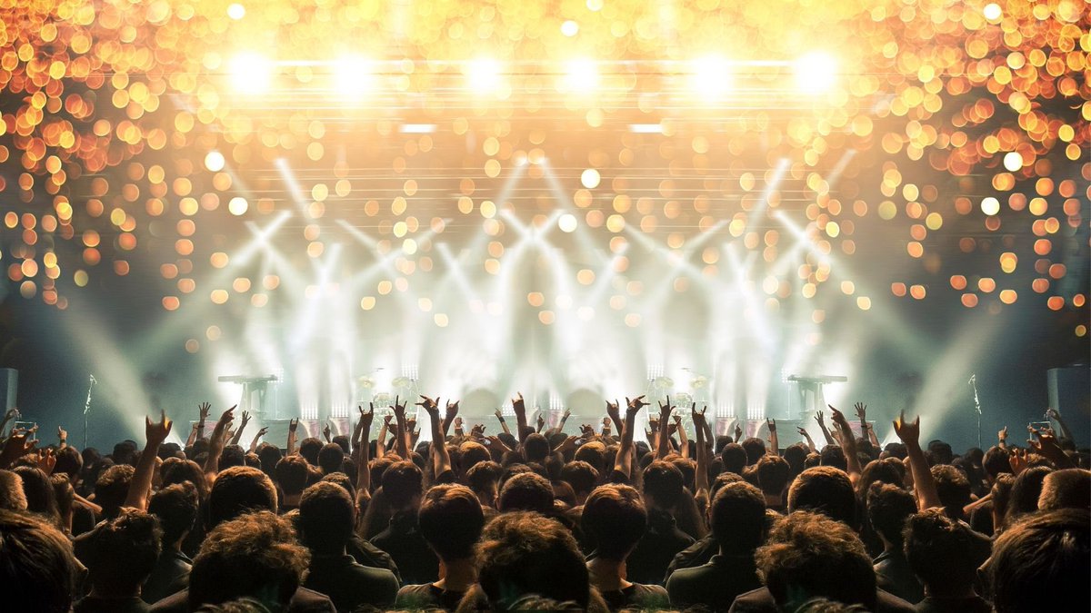 Cakap pasal isu muslim pergi konsert itu ini, pendirian aku mudah saja.

1. As a muslim, konsert itu mmg hukumnya haram even ada segelintir ulama’ berpendapat harus jika menepati syarat.

2. Tapi kalau kau nak pergi juga, kau tak payah show off bagai, diam2 sudah. Sbb apa yg..