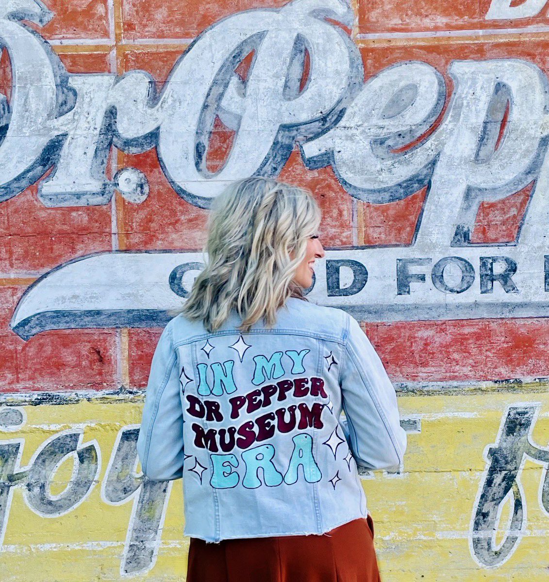 AutumnOutlaw's tweet photo. I started with the @drpeppermuseum as the Director of Development last week!

I have been a life-long fan of @DrPepper and #Waco! The museum brings together so many things I love and admire about my community. I can’t wait to really get going! ❤️ #inmydrpeppermuseumera https://t.co/d9AUFkagc2