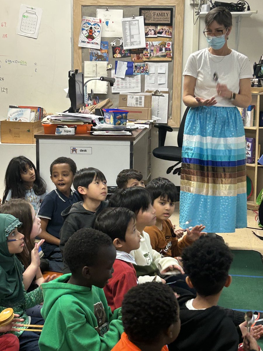 StCatherineECSD's tweet photo. On Friday, we honoured Métis week! Students learned about Métis culture, the Métis jig, Métis music/spoons and Métis dot art. Our Gr. 7-9 Foods Class even baked some delicious Bannock!! 😋 Thank you to all the staff who worked hard to plan and organize such a special afternoon!! https://t.co/urcNUvCLqi
