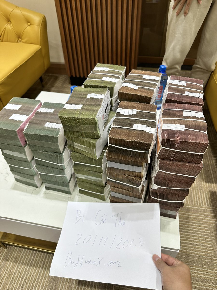 Chúc mừng ngày nhà giáo Việt Nam 20/11 được anh em thương cash cho 8 tỷ súc miệng buổi sáng 🥰🥰
👉 Anh em cần cashout/ in thì liên hệ mình nhé min giao dịch trực tiếp là 5k USDT là mình đến tận nơi nha 
👉 Để bật kiếm tiền các bạn có thể lên BuffviewX. Com để