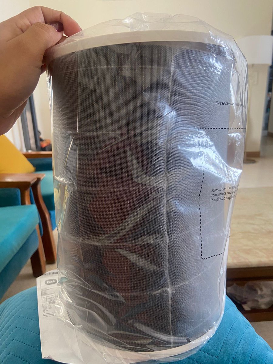 digitalnomad__'s tweet photo. Received a damaged filter from @MiIndiaSupport @MiIndiaFC. Disappointed with the unhelpful responses from their customer care. Better think twice before making any purchase. #aftersalesupport sucks! https://t.co/gVdv9hYke9