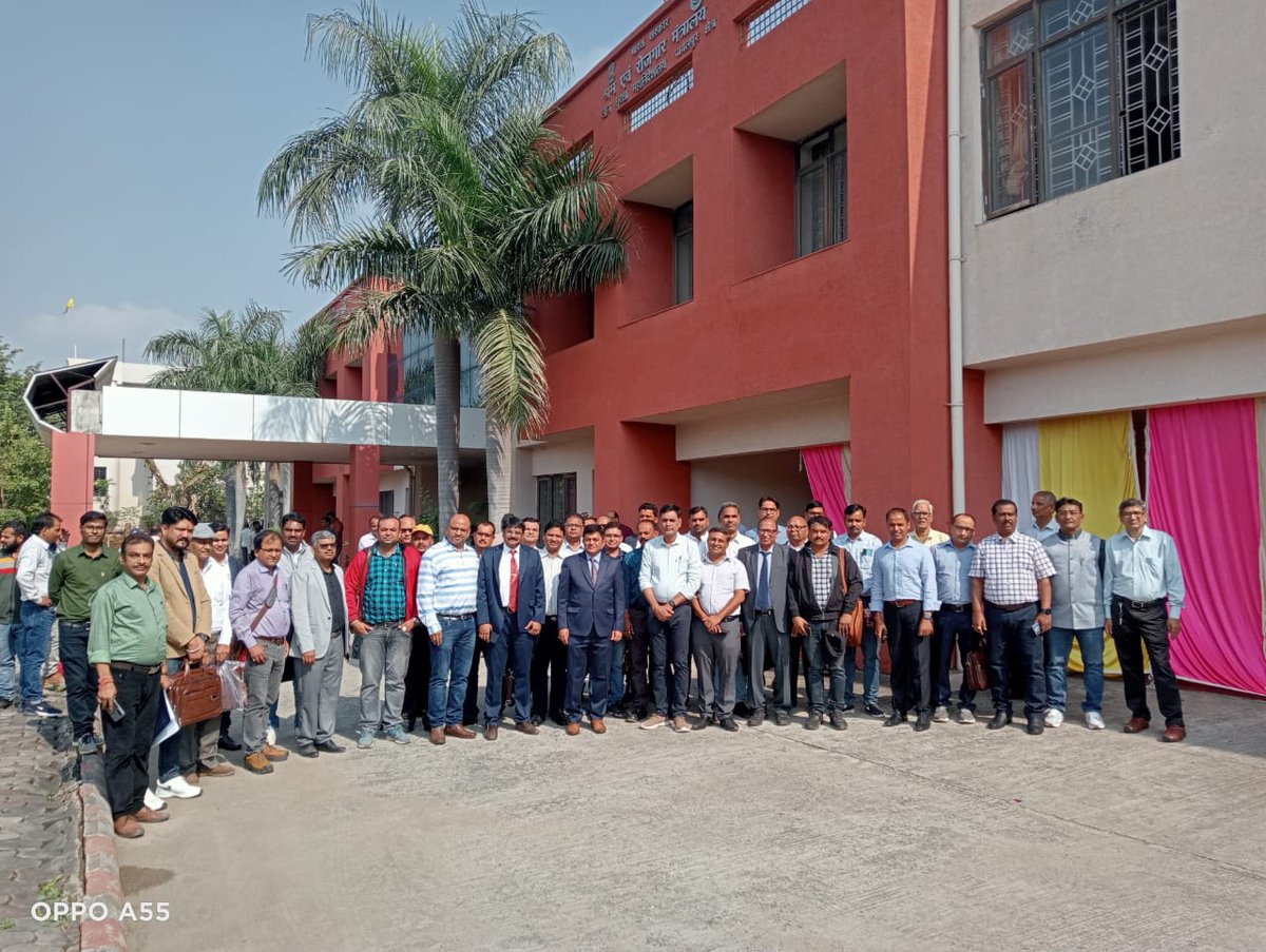 DGMS1902's tweet photo. π π KJS Cement (I) Ltd. leads the way in the 35th Metalliferous Mines Safety Week! Today's Flag Off Ceremony at DGMS Jabalpur, 150 safety champions united for a secure mining future. Let the celebrations for safety commence! π οΈπ·ββοΈ #MiningSafetyWeek #SafetyFirst #19Nov2023 https://t.co/TtJWwQ6Gi4