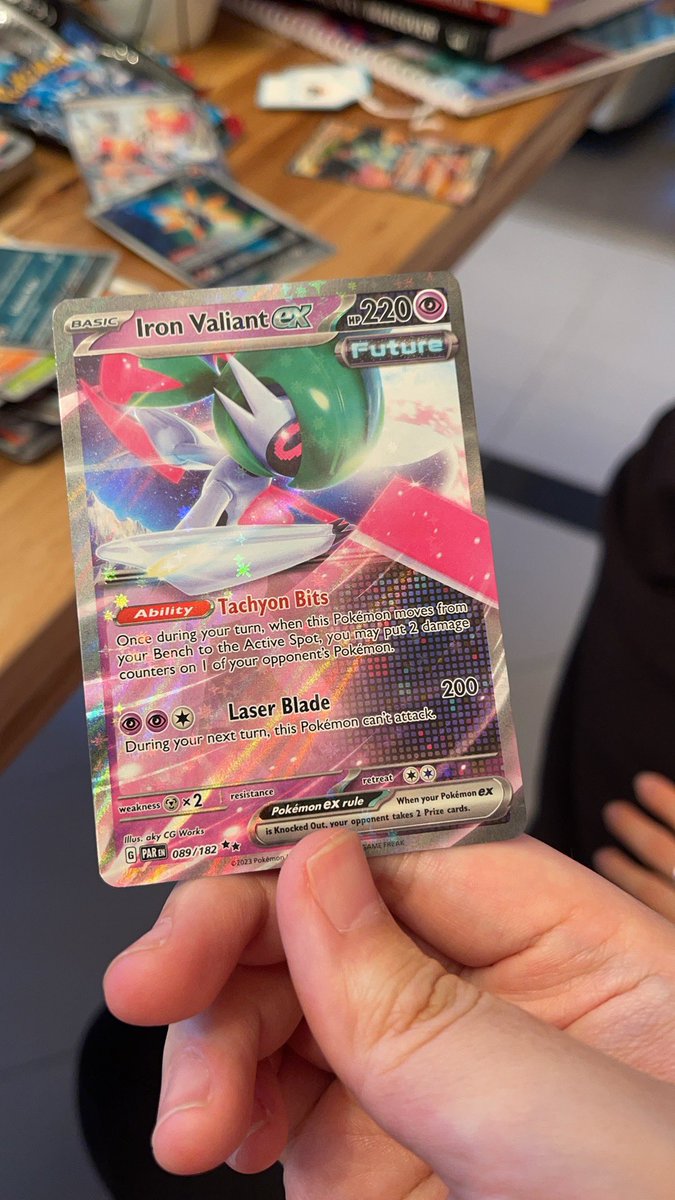 CptAwesomeDi's tweet photo. 最近和好友在研究玩Pokemon的卡牌游戏，想组一个牌组找牌好难啊，跑了好几家店都没有我想要的😑 https://t.co/0vHRvE3Ds3