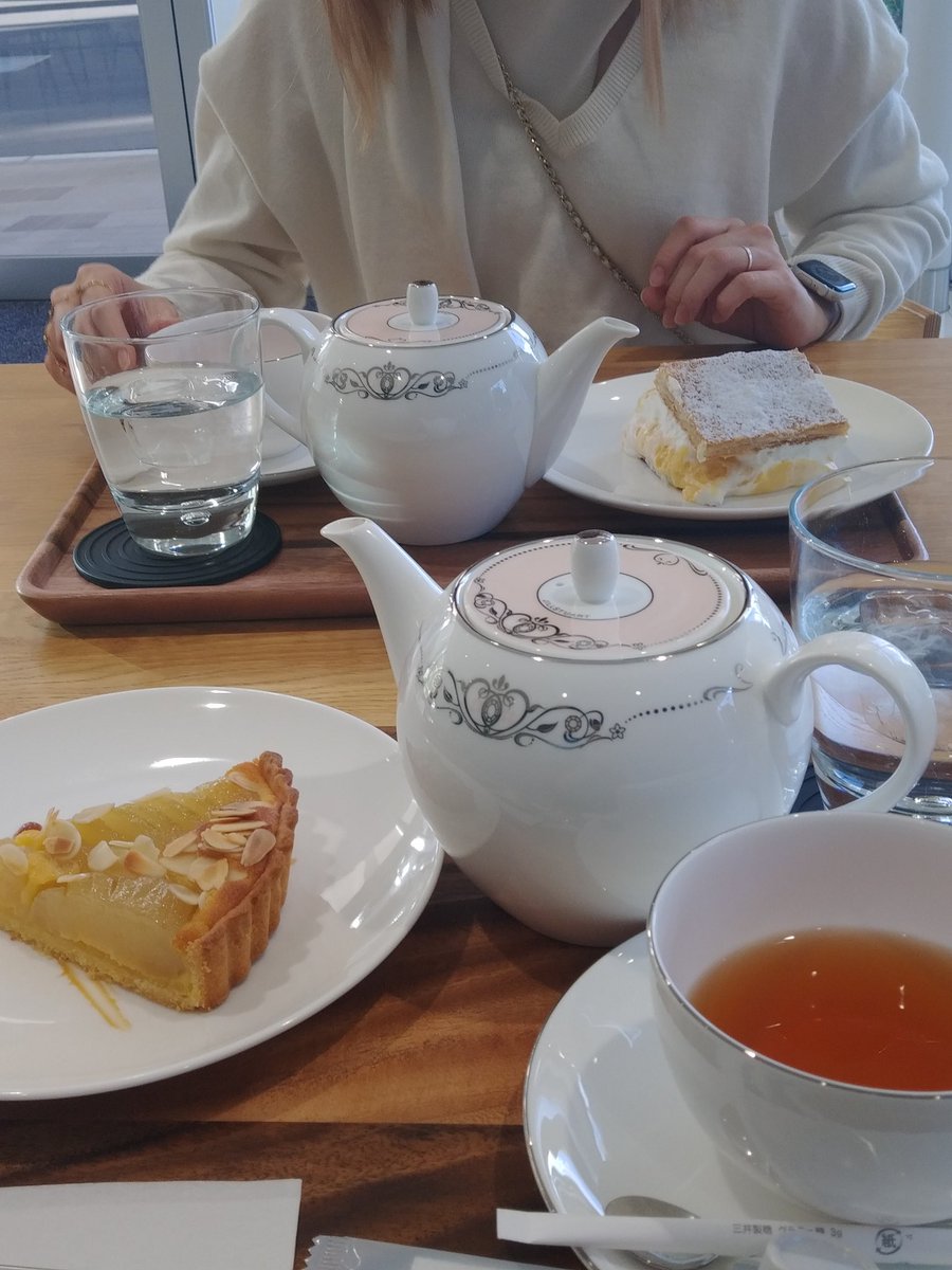 soraremido2's tweet image. マスカットのショートケーキ
美味しかった♥️(昨日)

洋梨のタルト
今まで食べた中で一番美味しかった。(一昨日)

#ネッツカフェ