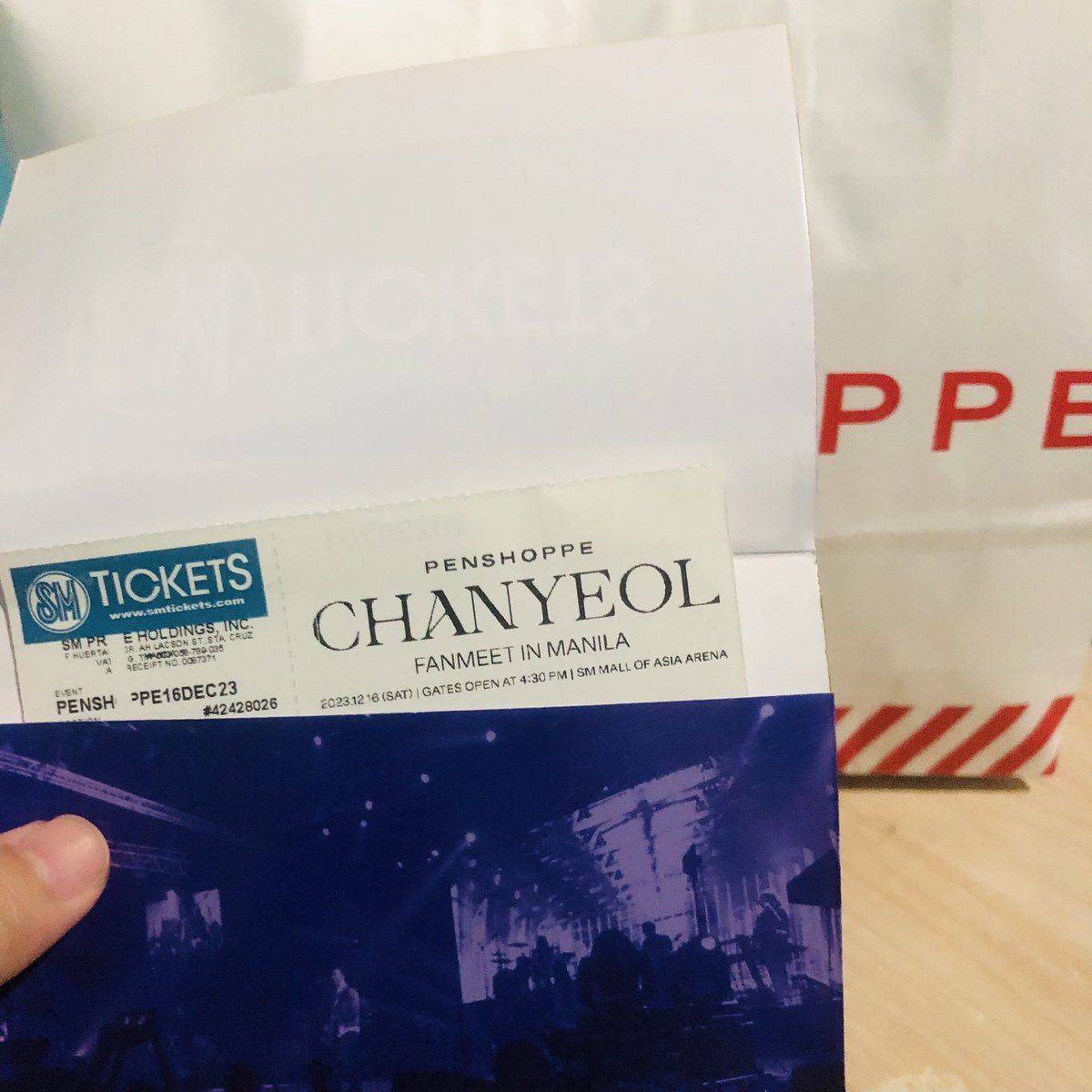 real__chai's tweet photo. Ticket secured 🤭 
See you real soon Yeollie ☺️

#PENSHOPPExCHANYEOL https://t.co/6ua0ojYJ86