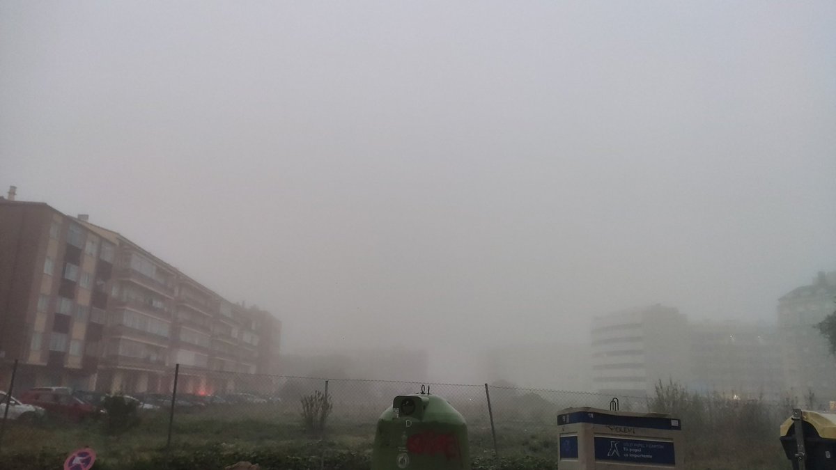 Niebla cerrada por Aranda de Duero #BuenosDias