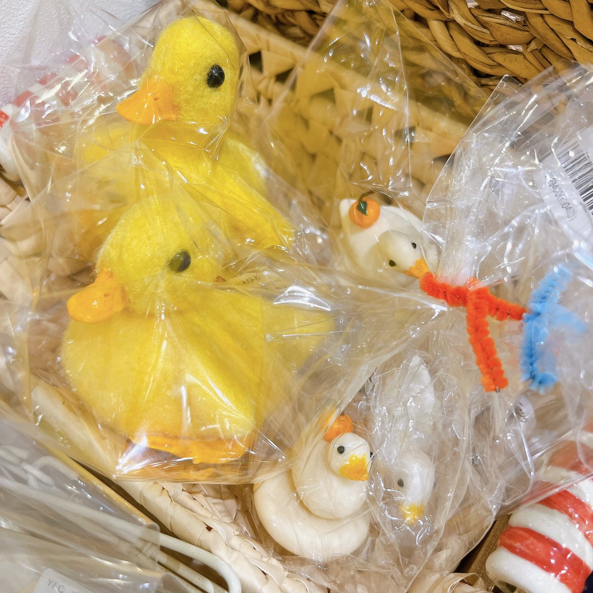 kotorismilecafe's tweet image. #コケコケぐわぐわジャック 開催中の  #ことりすまいる では、 #YFC さん
の作品をお取り扱い開始しております😊💕

大きさ様々なあひるさんたちです❣️
可愛いらしいものからリアルなものまで幅広くご用意ございます😊✨