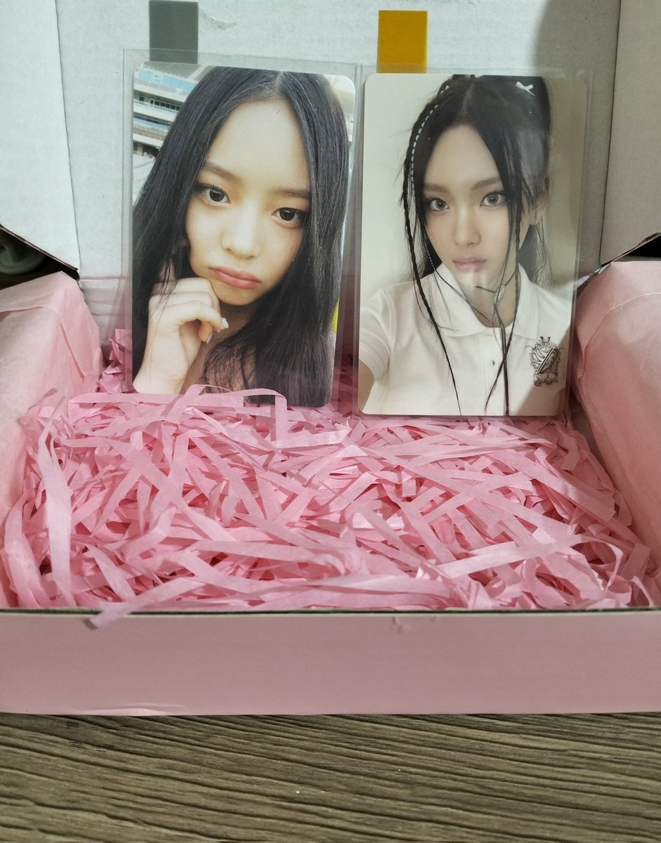 jujuseung's tweet photo. .ᐟ #mail4aeri ᵔ ᵕ ᵔ
🍥 from : @lov2ity
📬 #lov2ity ✦
pretty pink mail came home ! ⭐
thank u so much for packing them
safely & for the smooth transaction !!
thank u also to my ate, @yjungct 🫶🏻 https://t.co/oLR6qHMX3z