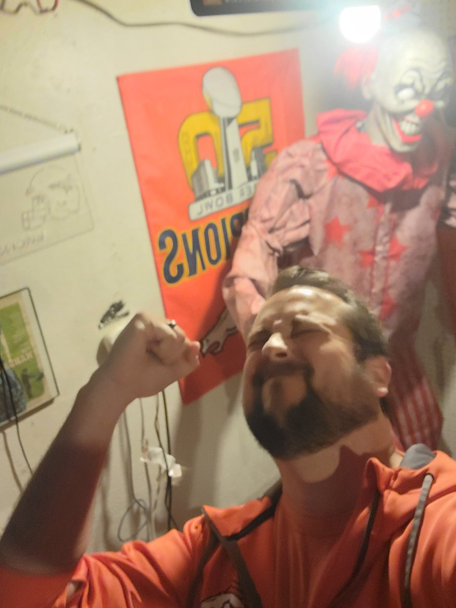 QCWildDog's tweet image. Let's goooo! #broncos #BroncosReign  #broncoscountry