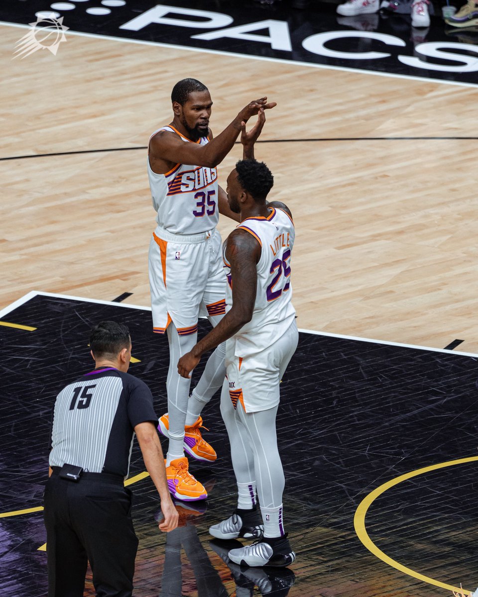 Suns's tweet photo. Tonight's numbers 📊📊:

Durant: 39 PTS, 10 AST, 8 REB, 2 STL, 2 BLK
Booker: 26 PTS, 8 AST, 5 REB
Gordon: 20 PTS, 6 AST, 5 REB, 2 STL, 2 BLK, 5 3PT
Nurkić: 18 PTS, 12 REB, 2 BLK
Allen: 14 PTS, 4 REB, 3 AST, 3 3PT
Little: 10 PTS, 3 REB, 2 AST, 3 BLK
Okogie: 3 PTS, 3 REB, 3 STL https://t.co/2pRTs3tYbO