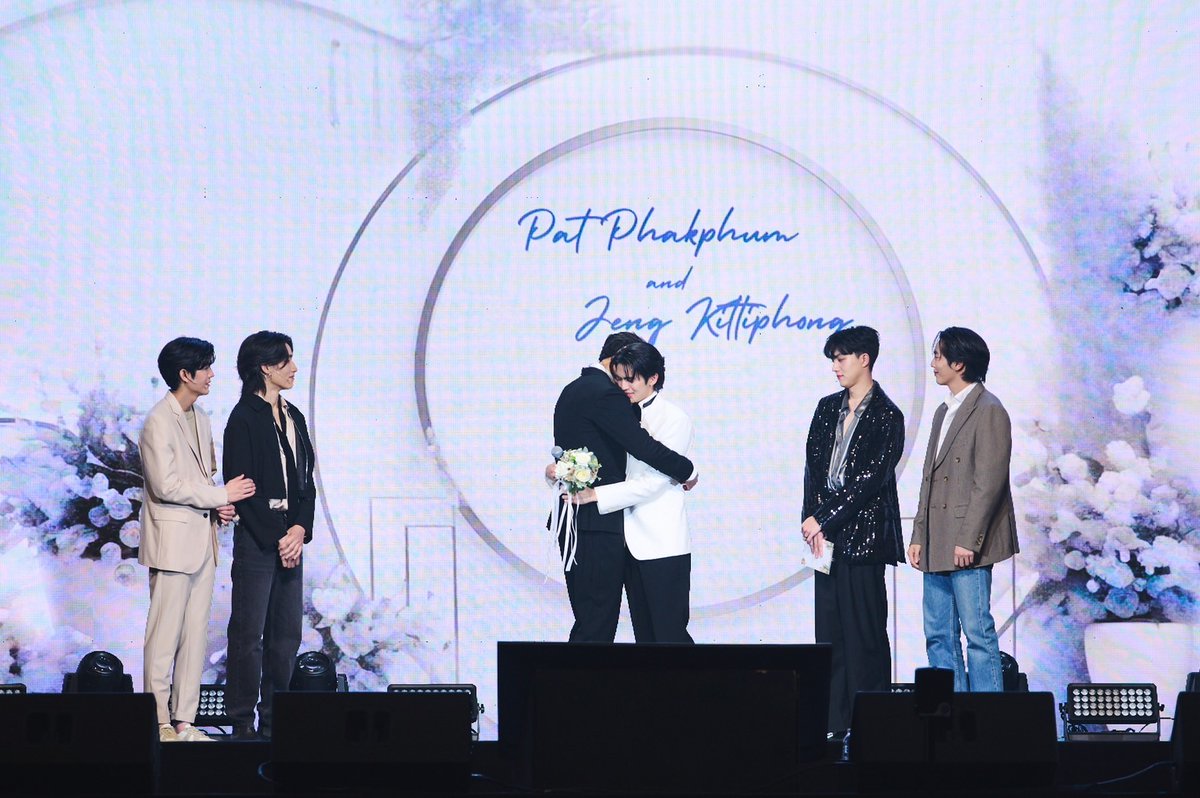 Hello_asian's tweet image. แฟนมีท “ค่อย ๆ รัก Step By Step Outing Fanmeet” สนุกครบรส
แฟนซีรีส์กรี๊ด ฟินละลาย “แมน-เบน”
m.facebook.com/story.php?stor…

#StepByStepOuting #StepByStep #ค่อยๆรัก #แมนเบน