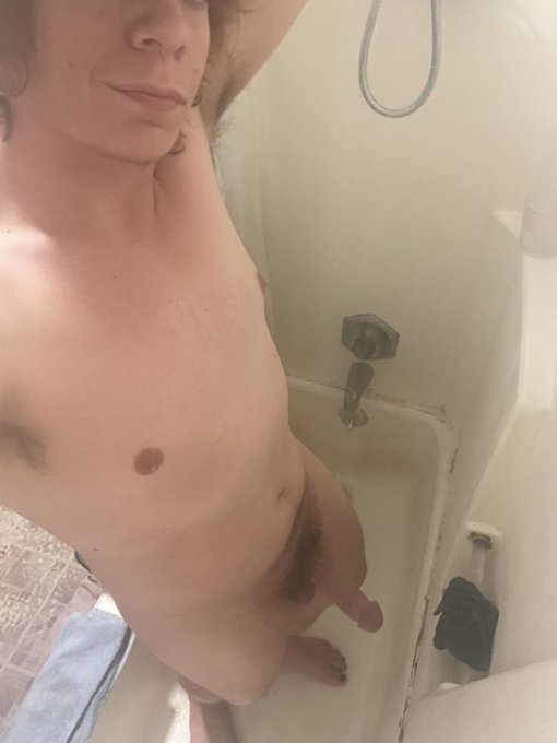 You hopping on babe? Oh I mean in ☺️ https://t.co/FI8zUNKkDs