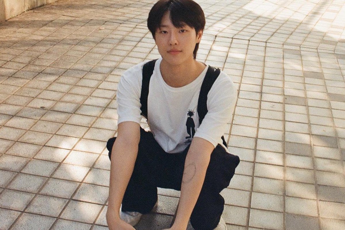 feellike_woodz's tweet photo. 여행 동행자 최적화 남성 https://t.co/v6H0xTHT9D