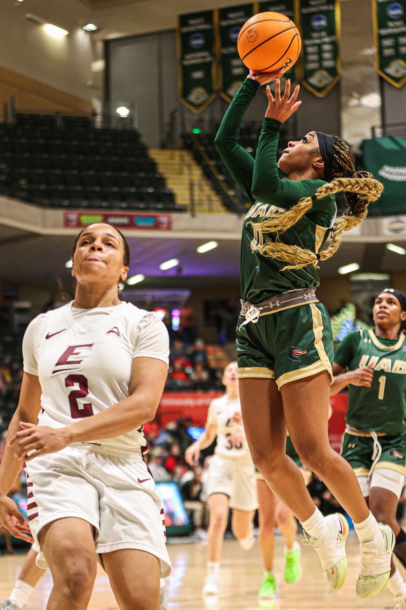 Denim DeShields (6 pts, 9 asts, 6 rbs, 3 stl) stuffs the stat sheet and leads UAB to a 63-52 victory over Alaska Anchorage to conclude the Great Alaska Shootout!

Full Recap: bit.ly/3swlnk0

#WinAsOne