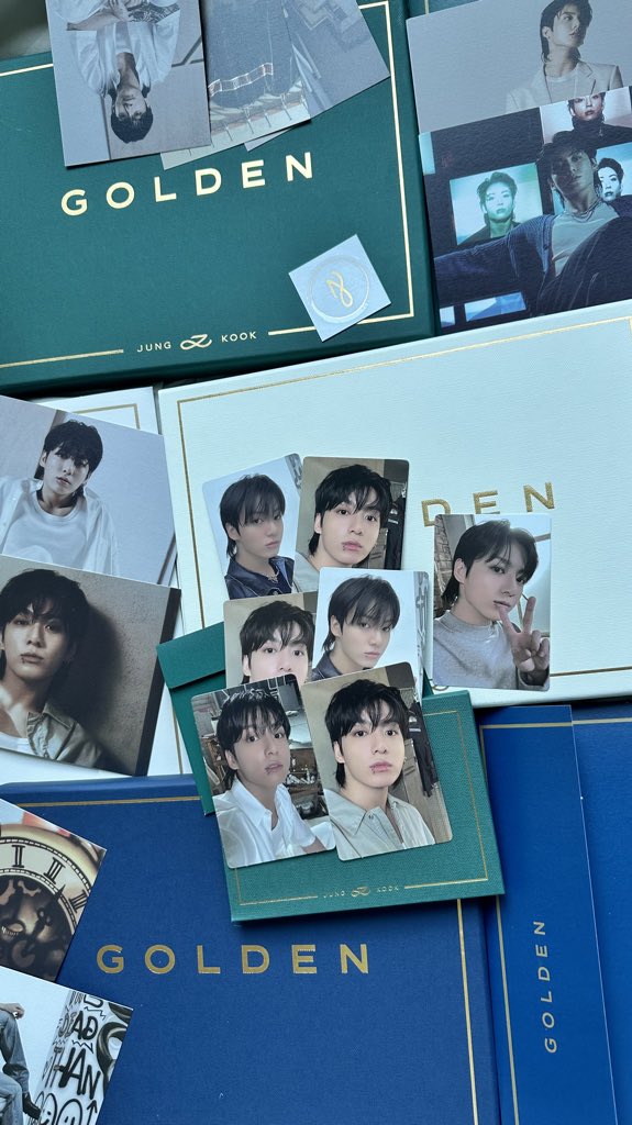binnie_nonna's tweet photo. jungkook golded unboxing 🌟 #binnie_mails 💌 https://t.co/aBmqvHlZyd