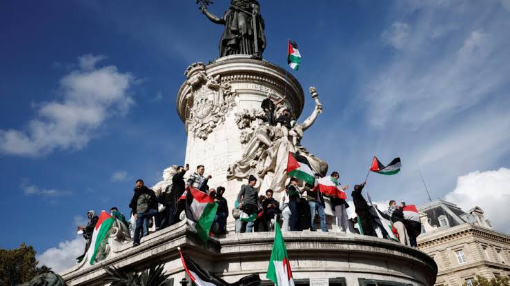 mob pictures that go hard (@mobpics_) on Twitter photo 