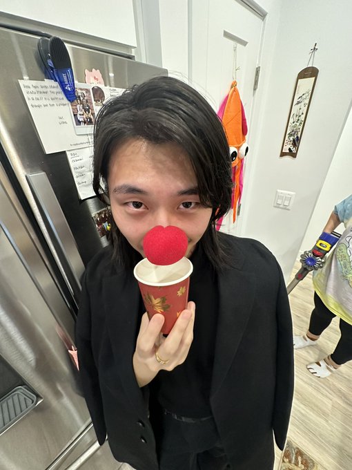 tried to take a goofy .05 of richard but he just looks adorable. https://t.co/PRX8eEtNZM<a href="/tag/28daysofblackcosplay"class="tags"><span>#28daysofblackcosplay</span></a>