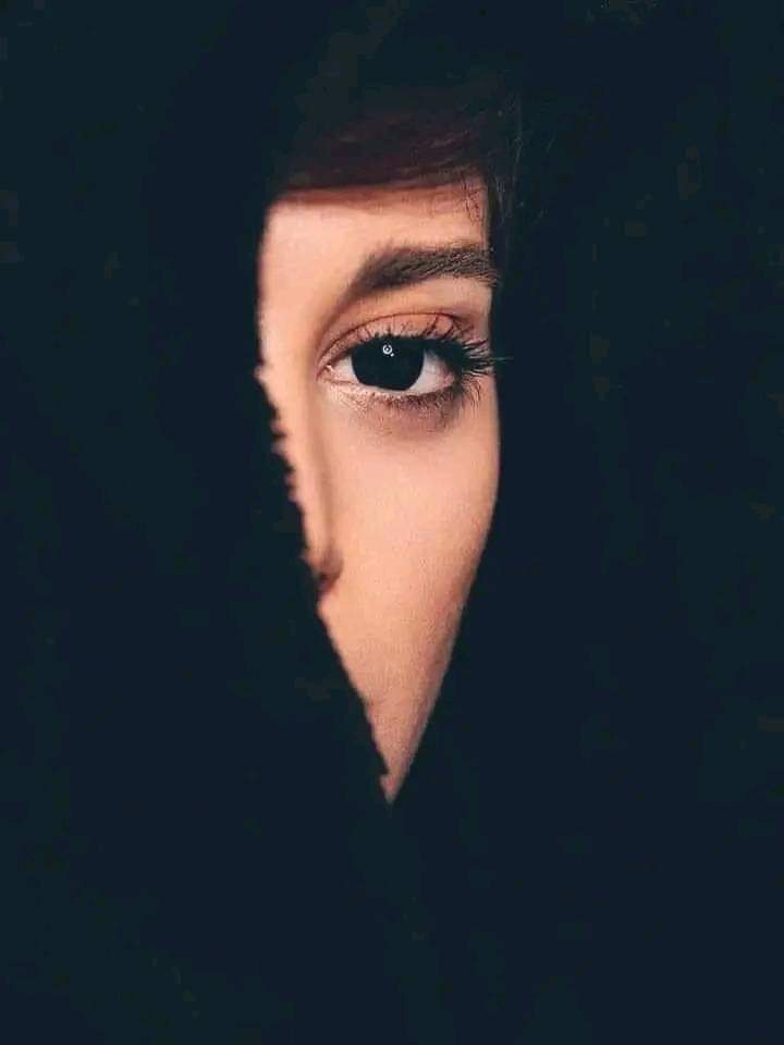 كل من يكون له مدد من داخله
لا يخاف من العالم الذى لا مدد فيه
(جلال الدين الرومى)
