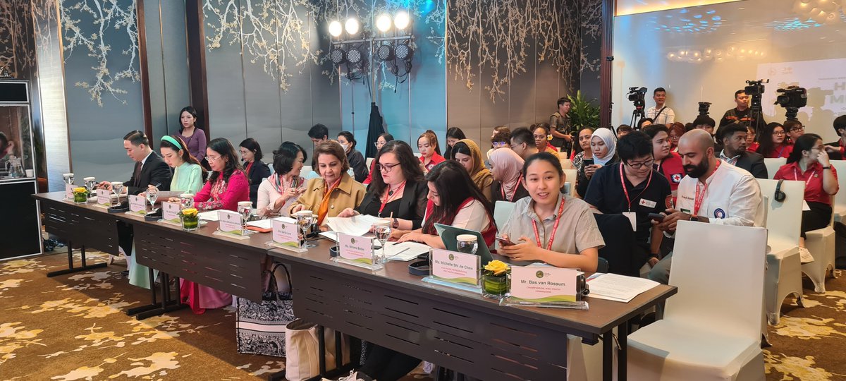 "We all share the same RCRC spirit! You are the symbol of dreams, ambitions, intelligence and commitment! You are the future", says Mme Huynh Thi Xuan Lam, 
Vice President <a href="/vietnamredcross/">Vietnam red cross</a> at the opening ceremony of the 4th Asia Pacific Youth Forum <a href="/ifrc/">IFRC</a> 
#Hanoi2023 Vietnam