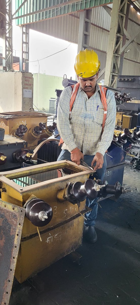विद्युत कार्यशाला मथुरा में रिपेयरिंग का कार्य उच्च गुणवत्ता एवं साफ सफाई के साथ जारी <a href="/MDDVVNL/">MD DVVNL AGRA</a> <a href="/dvvnlagra/">DVVNL AGRA</a> <a href="/DvvnlDirectorT/">Dvvnl Director Technical, B M Sharma</a> <a href="/Lakhend29447072/">Lakhendra Singh (AE WORKSHOP MATHURA)</a>