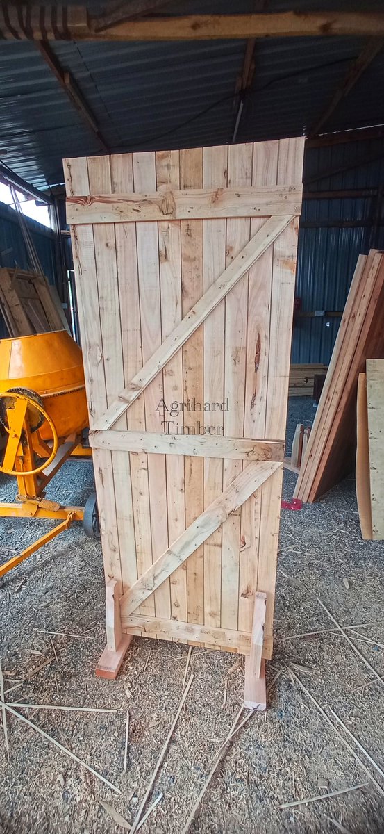thatguykevo's tweet photo. @biz_kot https://t.co/IAUE6Hcp5T Wood products for your project at affordable prices. Location Eastern bypass Ruiru. Call 0757622098. https://t.co/6UhKlKZ2bH