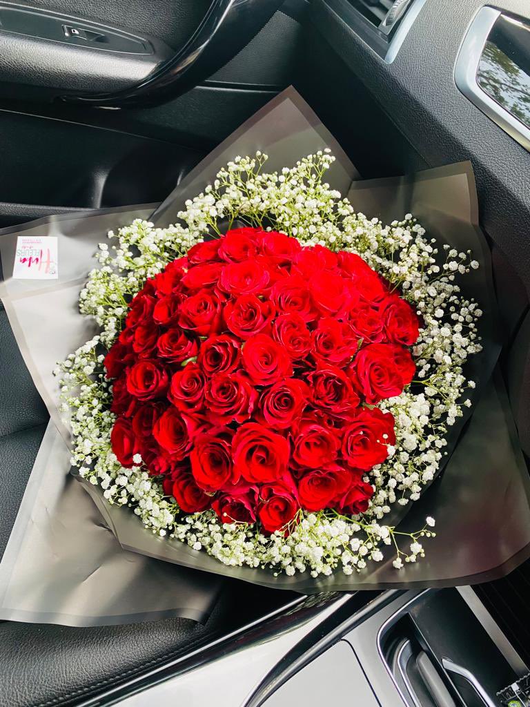 Huba_Fleurs's tweet photo. Fresh Flower arrangements for any occasions?😊

WhatsApp us @hubafleurs on 07198986471.

We are based in Pretoria Central and we do deliver.

#Ntokozo #SouthAfricanMusicAwards2023 #KellyKhumalo #BlackFridayDeals https://t.co/0MdxpV0qMI