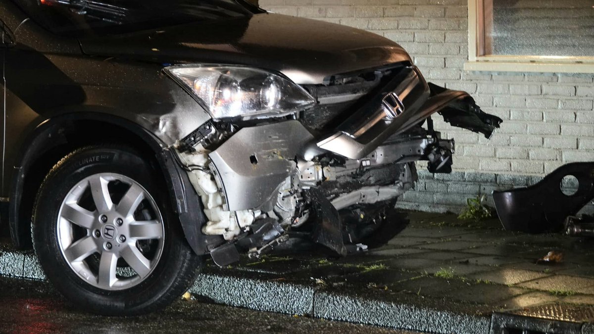 GLOCALmedia112's tweet image. SPANBROEK - Twee auto's zwaar beschadigd na ongeval zaterdagavond op de Spanbroekerweg... 
Onderzoek loopt. 

#glocalmedia #prio1 #westfriesland