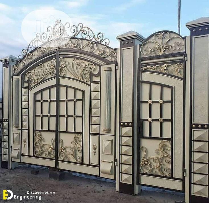 Bossyator's tweet image. A client in Ruiru saw this gate online shared by a page called Discoveries Engineering as you can see the watermarks on the photo. Check this thread and tell us what you think about what a local fabricator was able to deliver.