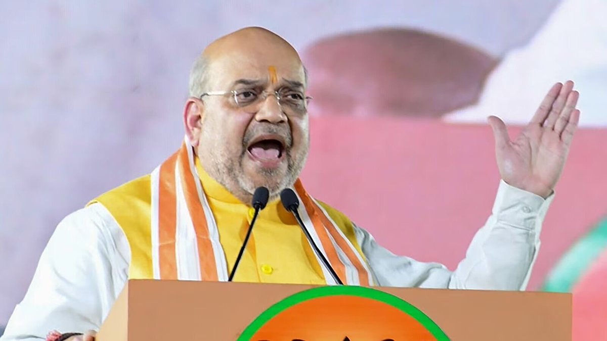 TSelections2023's tweet photo. తెలంగాణకు బీజేపీ అగ్రనేతలు
నడ్డా, అమిత్‌ షా, గడ్కరీ, గోయల్‌ పర్యటనలు
మ.12.35కు బేగంపేట విమానాశ్రయానికి అమిత్‌ షా
మధ్యాహ్నం ఒంటిగంటకు జనగామ సభకు షా
అక్కడి నుంచి కోరుట్ల సభకు అమిత్‌ షా 
#BJP4Telangana #AmitShah #TelanganaElections2023 
@AmitShah https://t.co/x6Hu1SfaNa