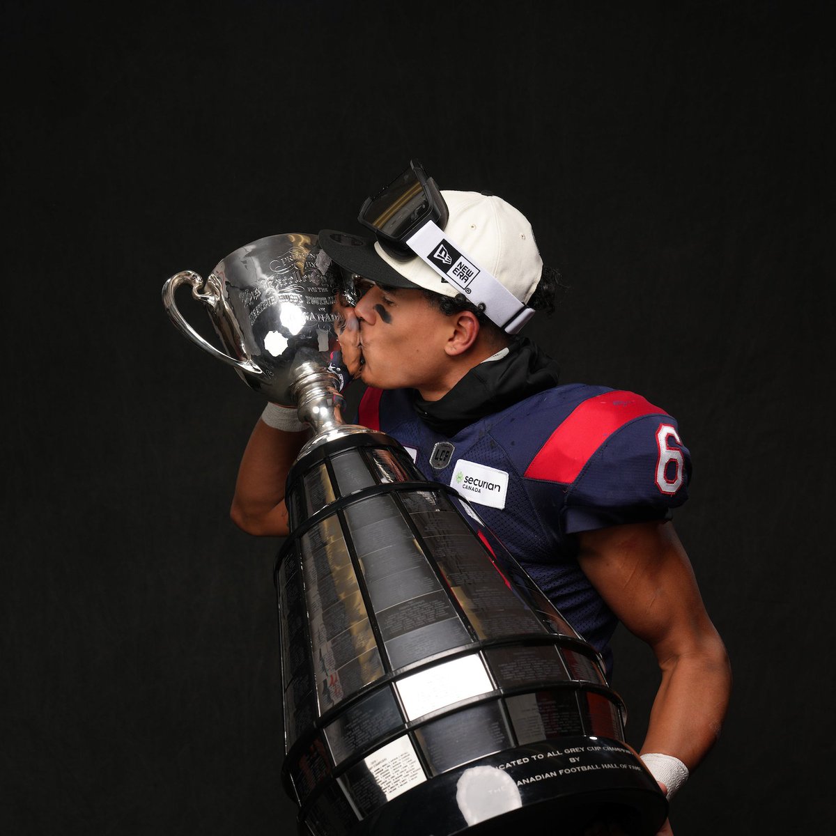 CFL's tweet photo. 𝐃𝐫𝐞𝐚𝐦𝐰𝐞𝐚𝐯𝐞𝐫™️

#GreyCup x @Tysonphilpot https://t.co/spmPrzcuuR