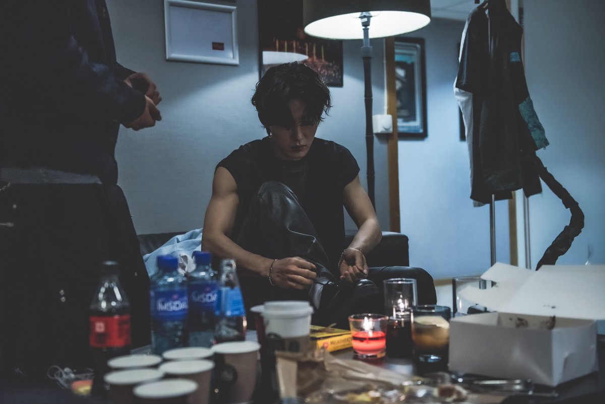 Hanbin_UK's tweet photo. Hanbin during the Europe tour 💙

Check out the rest of the pictures here: https://t.co/RC5dvrmyJU

#HANBIN #비아이 #BI #BI_EuropeTour2023 @shxx131bi131 https://t.co/AlFGgXleXg