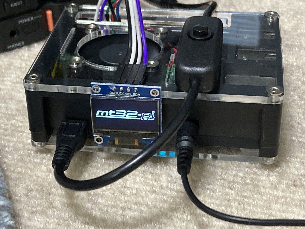 Funny_Place's tweet image. #MT32Pi を入れた #RaspberryPi3 に、ミニモニターを搭載。つないだだけなので、ケーブルだらけの見た目ですが、ちゃんと動きました。ハンダスキルがないので、遊べるのはこのあたりまでですね。 #X68000 #X68000Z #UART #ZUIKI #瑞起
