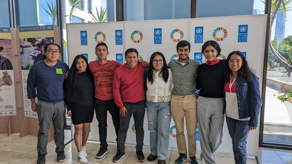 adrian_chucuri's tweet photo. Representando con orgullo a Ecuador en el BootCamp 2023 Ayllu AgTech de Emprendimiento Tecnológico Regenerativo organizado por la FAO en Santiago de Chile. 

#AylluAgTech #BootCamp2023 #FAO #FundaciónMapocho #AmericaLatinayElCaribe #EmprendimientoTecnologico #Agricultura https://t.co/VPeKH0O4mk