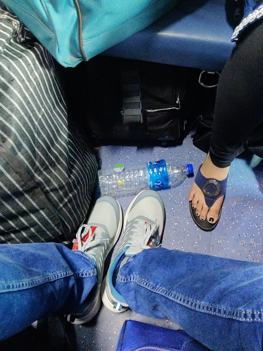 techieanand's tweet photo. 3rd AC bogey of Ajmer Sealdah SF 12988 full of garbage, no cleanliness at all. @drmdhnecr @EasternRailway @RailMinIndia @ashwinivaishnav Please look into it asap.
PNR - 2901028250 https://t.co/hJisVES4fn