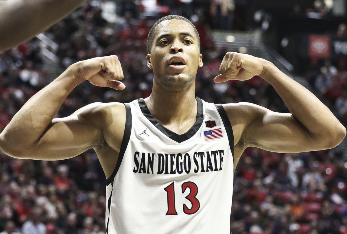 zaynemirza's tweet image. I said it once and I’ll say it again Jaedon LeDee is the best player in college basketball, and 100% should be in POTY talks this year.

26.8 PPG, 10.6 RPG, 1.6 SPG, while shooting 58% from the field. 

#SDSU #Aztecs