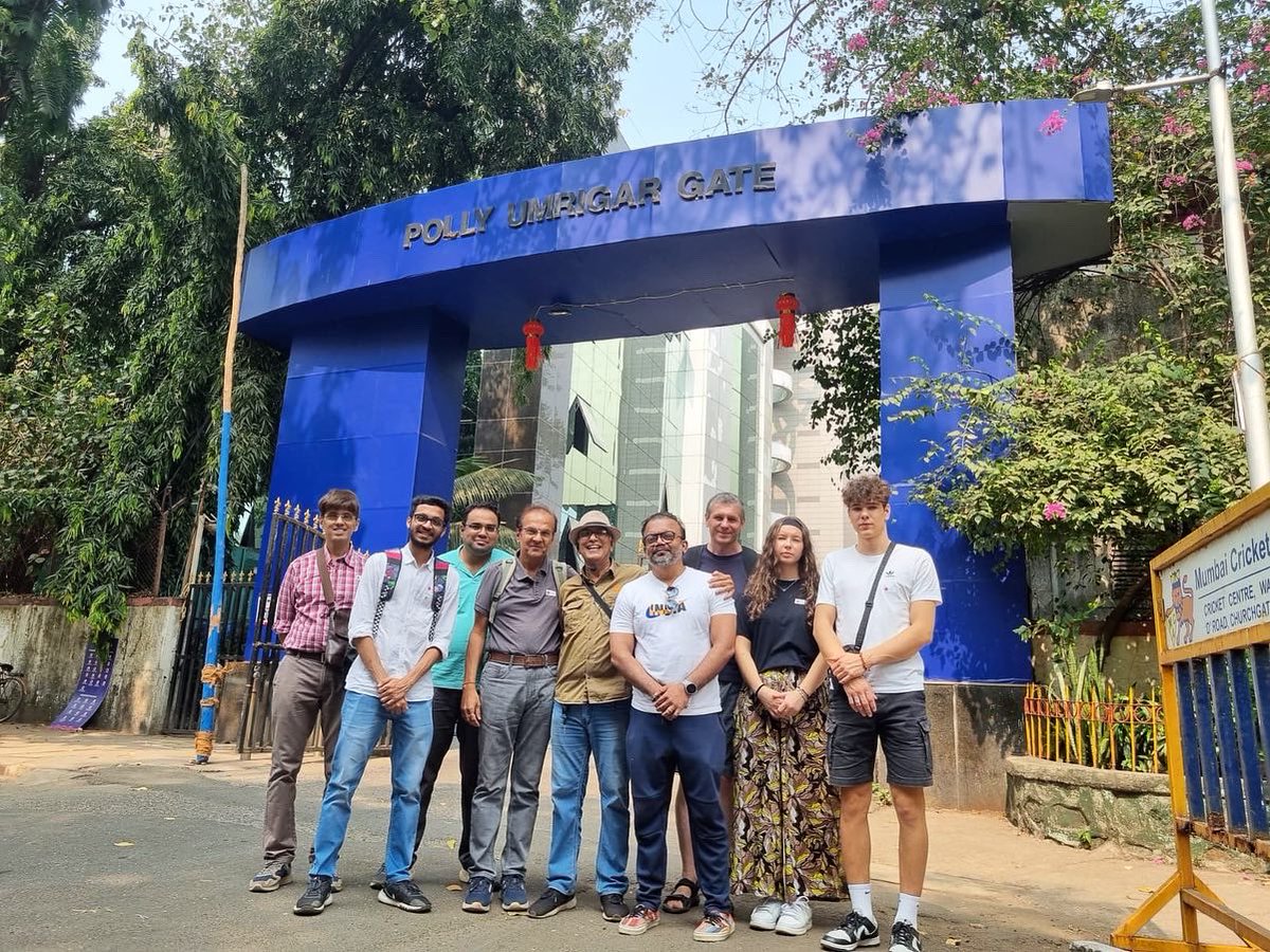 Khaki_Tours's tweet photo. Join us for more heritage tours this week:
#FortWalk - Daily, 4 PM
#BandraWalk - Sat, 25th Nov, 4 PM
#KhakiBus - Sat, 25th Nov, 5 PM
#BangangaBedazzled - Sun, 26th Nov, 4 PM
#NarimanLighthouse - Sun, 26th Nov, 5 PM
Book now at: https://t.co/iK2lqaP4aZ
#DiscoverMumbai #MumbaiStories #Mumbai #Bombay #MumbaiHistory #MumbaiHeritage #Maharashtra #IncredibleIndia #Bandra #SouthBombay #Banganga #Fort #ChabadHouse #DoubleDeckerBus