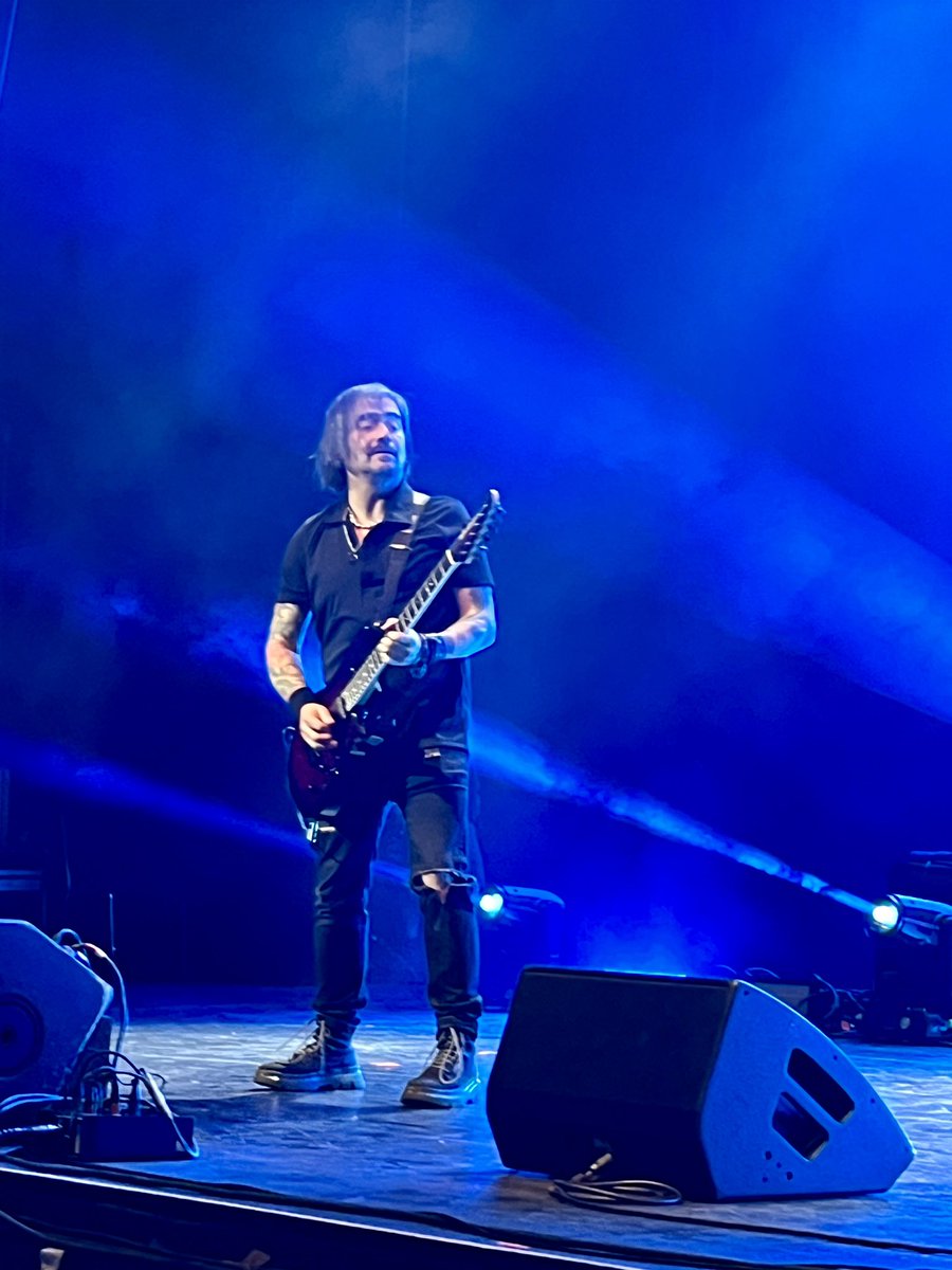 Mont3alegre's tweet photo. @CodaMxOficial De esos conciertos que disfruté bastante, valió la pena la escapada a CDMX. https://t.co/dQRT9JvF8t