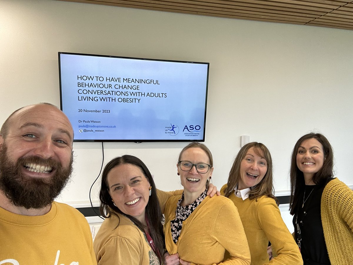 At the @HICLancaster today there’s a brilliant workshop around behaviour change conversations and obesity. What’s also brilliant is everyone has rocked up in the unofficial Health Innovation colour palette! #HiCommunity