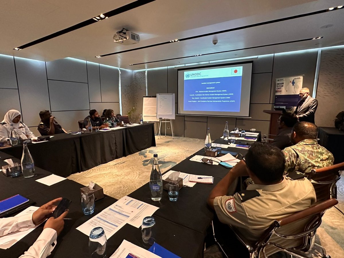 In #Maldives🇲🇻, @UNODC_MCP held a two-day tabletop exercise on law enforcement response to maritime incidents! It involved discussing various scenarios incl: ⛴️ Principles of shipping drift 🌊 Maritime & coastal pollution response Funded by #Japan 🇯🇵 #BorderManagement