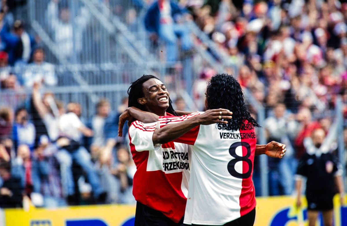 Top 3 Surinamers 🇸🇷 die de meeste wedstrijden voor Feyenoord hebben gespeeld:

1. Regi Blinker (1986): 238 wedstrijden 45x, gescoord
2. Ulrich van Gobbel (1989): 220 wedstrijden 4x gescoord
3. Gaston Taument (1988): 204 wedstrijden, 45x gescoord
#feyenoord #Suriname #natio