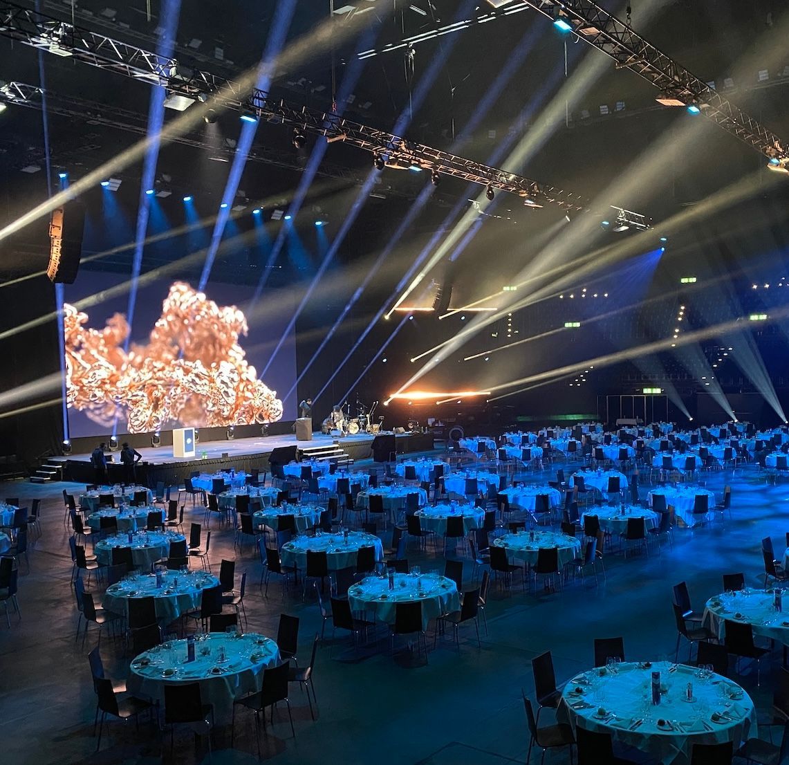 Ticketpark (@ticketpark) on Twitter photo Immer wieder ein Highlight: Ein Anlass im #Hallenstadion. Es war uns eine Freude, am <a href="/SDEAwards/">Digital Economy Award</a> die Gäste am Einlass zu begrüssen und mit live-gedruckten Namensschildern auszustatten. Der erste Eindruck zählt!
💪#ticketingByTicketpark #ticketparkOnTour #eventticketing Immer wieder ein Highlight: Ein Anlass im #Hallenstadion. Es war uns eine Freude, am <a href="/SDEAwards/">Digital Economy Award</a> die Gäste am Einlass zu begrüssen und mit live-gedruckten Namensschildern auszustatten. Der erste Eindruck zählt!
💪#ticketingByTicketpark #ticketparkOnTour #eventticketing