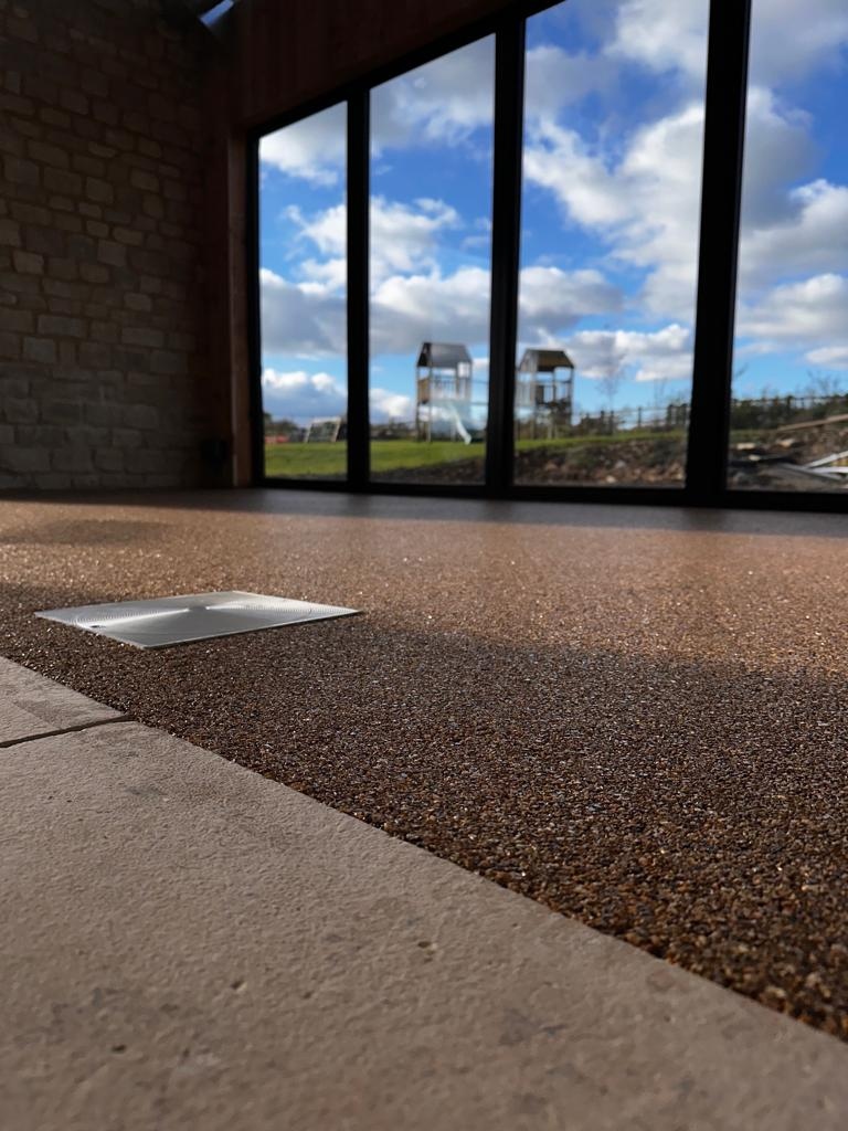 MAGAMemescoin's tweet image. Do you have a project that has been on your mind all summer? Winter has come around and you've decided now is the right time to get that project underway. From pool surrounds, pathways, patios, garages, and driveways we can resurface it all.

#Resinbound #Winterproject #Oltco