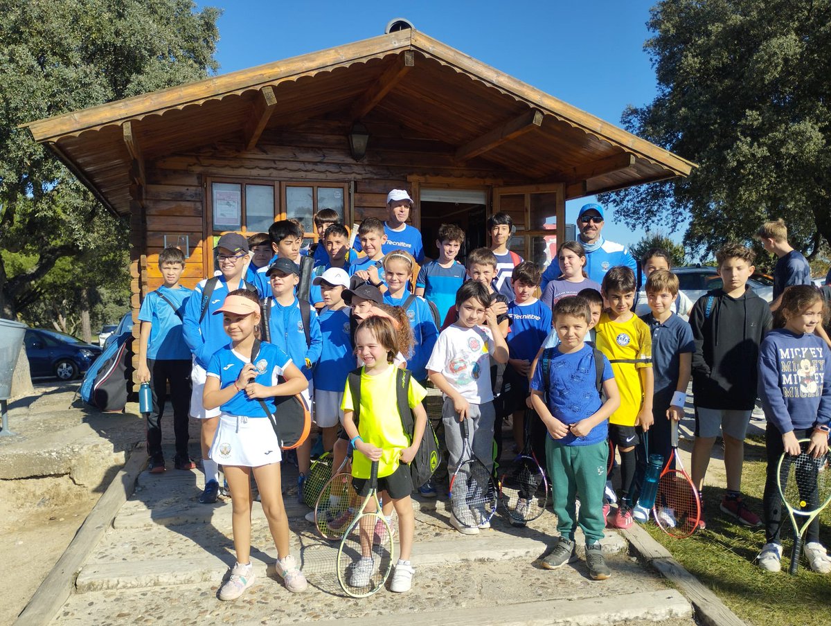 Club Tenis Alborada tweet media