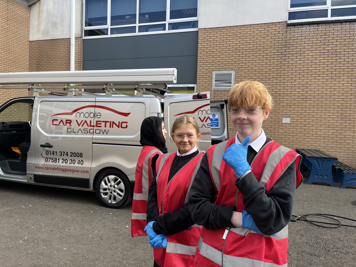 We have some exciting news to share. Next  Monday, theS4 pupils will be offering a £5car wash to everyone in the local Community of @StThomasAqSec.  They will be working with @carvaletglasgow. Please come out and support the Pupils of STA. @STAParents @MrsFarrellDHT @LaurenFARE