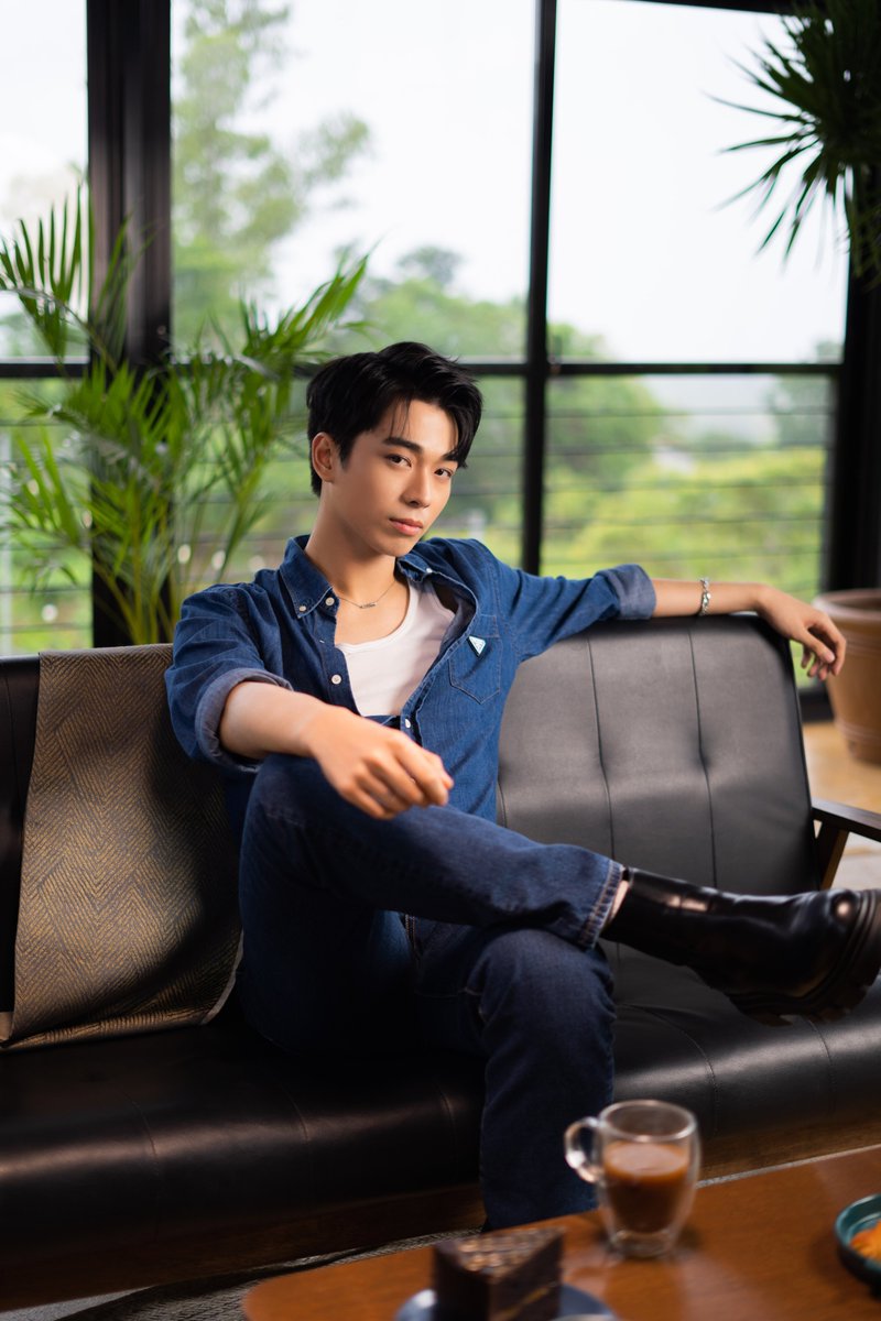 bgyo_ph's tweet photo. #BGYO_Bulalakaw ☄| Concept Photos: @BGYO_GELO
Special Single
November 24, 2023
Pre-save here: https://t.co/I0O7nJmX3C

#BGYO #BGYO_GELO @StarMusicPH
#BGYO_NovemberToRemember https://t.co/nVESQKAtlq