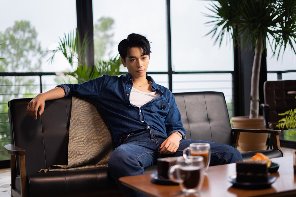 bgyo_ph's tweet photo. #BGYO_Bulalakaw ☄| Concept Photos: @BGYO_GELO
Special Single
November 24, 2023
Pre-save here: https://t.co/I0O7nJmX3C

#BGYO #BGYO_GELO @StarMusicPH
#BGYO_NovemberToRemember https://t.co/nVESQKAtlq