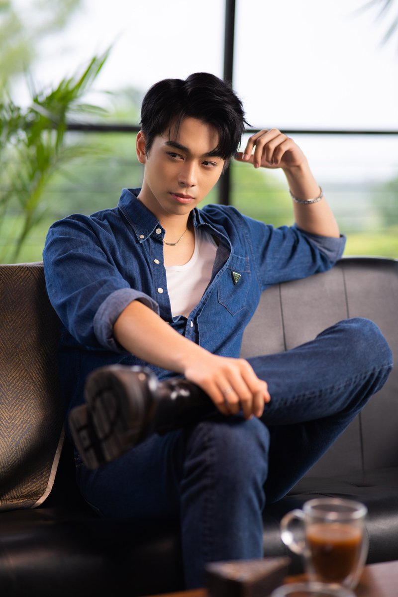 bgyo_ph's tweet photo. #BGYO_Bulalakaw ☄| Concept Photos: @BGYO_GELO
Special Single
November 24, 2023
Pre-save here: https://t.co/I0O7nJmX3C

#BGYO #BGYO_GELO @StarMusicPH
#BGYO_NovemberToRemember https://t.co/nVESQKAtlq