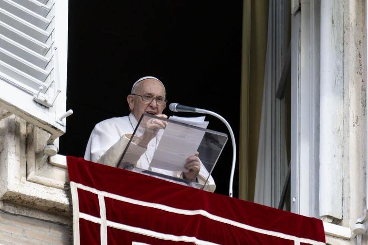 Trust that leads to courage, freedom, joy The other two protagonists in the parable of the talents on the other hand repay their master's gifts to them through their trust in him, said the Pope.